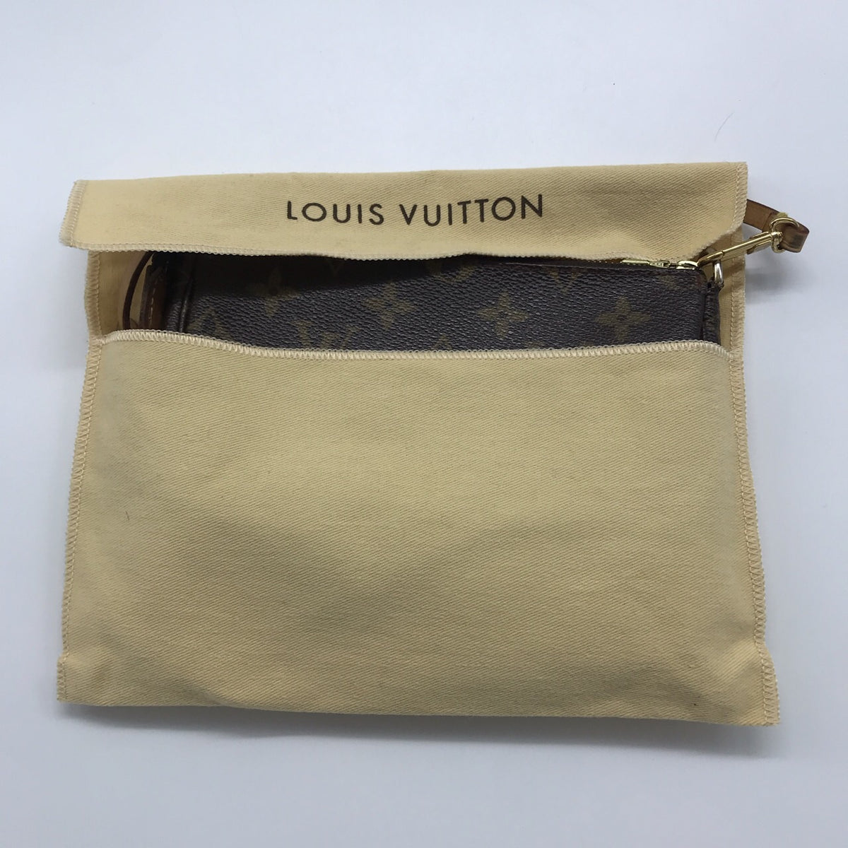 Louis Vuitton Multi Color Murakami MM Mini Pochette – Rad Treasures