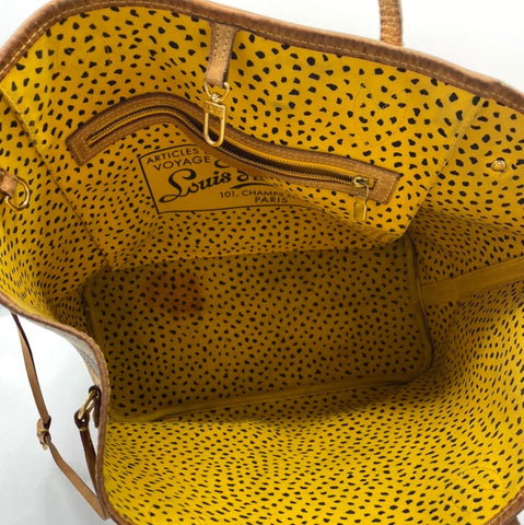 Louis Vuitton - Yayoi Kusama Neverfull MM  Purses and bags, Leather  goodies, Louis vuitton yayoi kusama